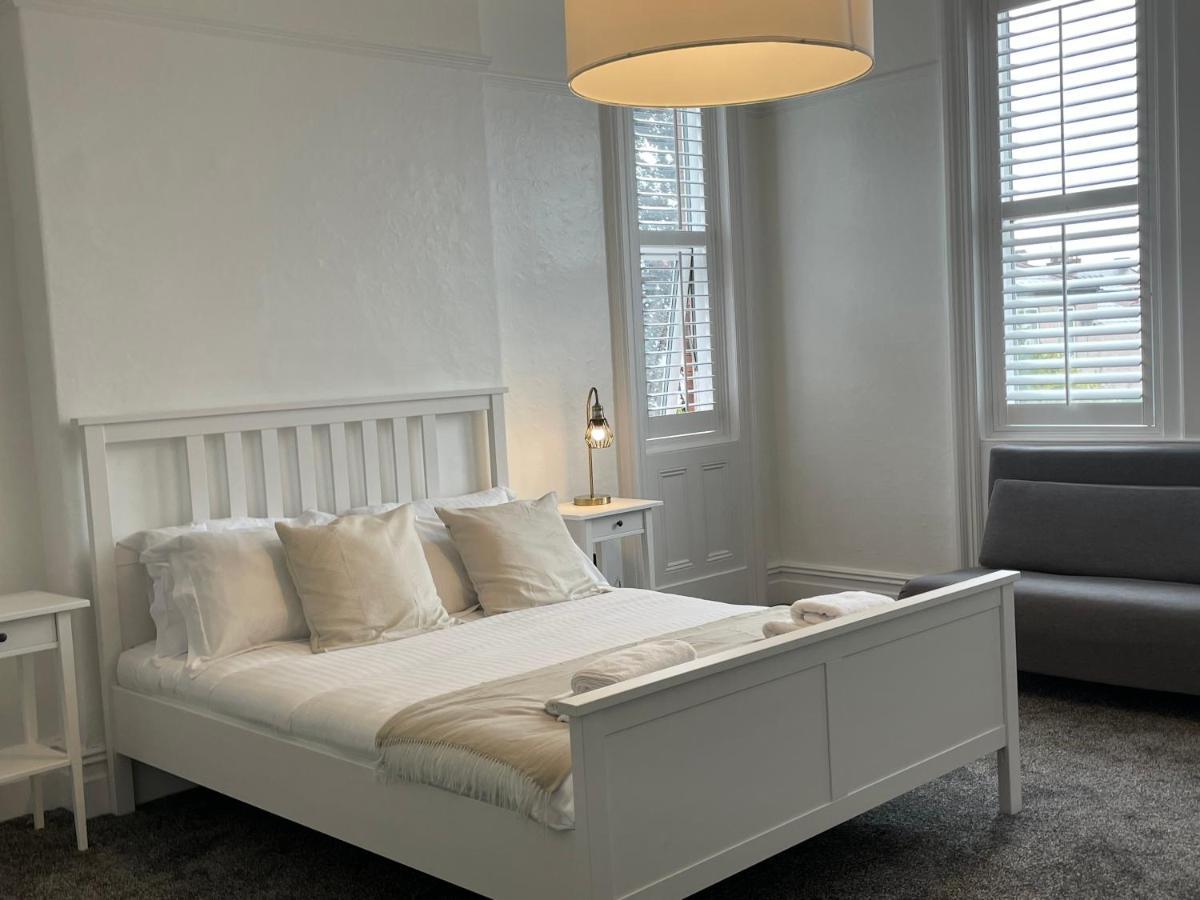סאות'פורט Spacious Victorian Birkdale Apartment With Garden מראה חיצוני תמונה